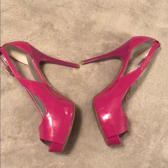 Pink heels - Picture 3 of 6